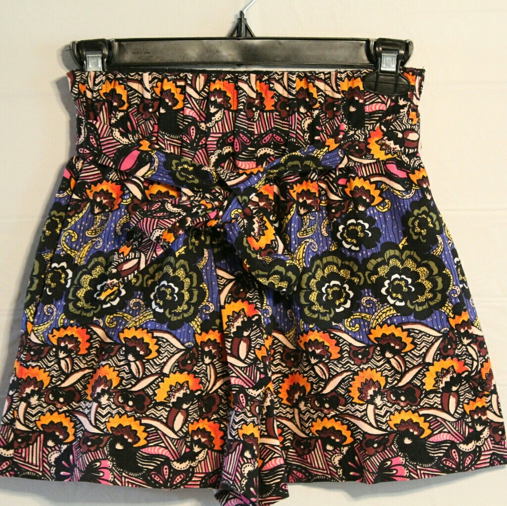 Zara Trafaluc Printed Shorts Size S